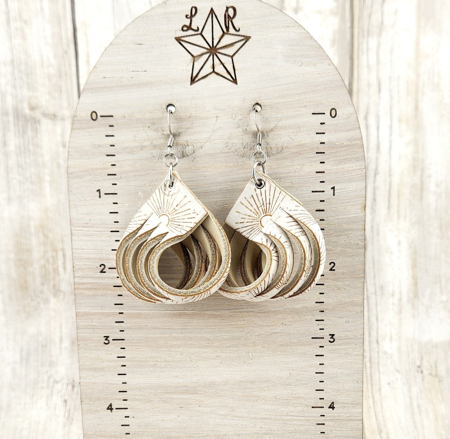 Colleen - 3D twisted leather earrings